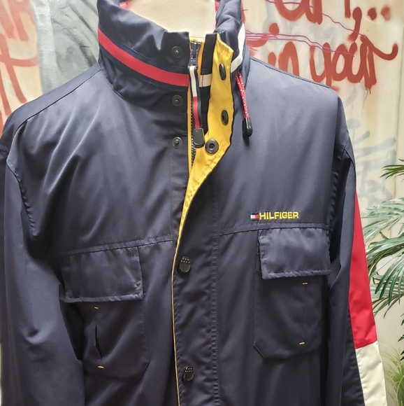 Vintage Tommy Hilfiger Men's WaterStop Jacket, Size XL, Immaculately Clean. - Picture 2 of 14